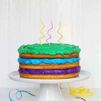 赤裸裸的蛋糕，以纪念所有9月的生日！