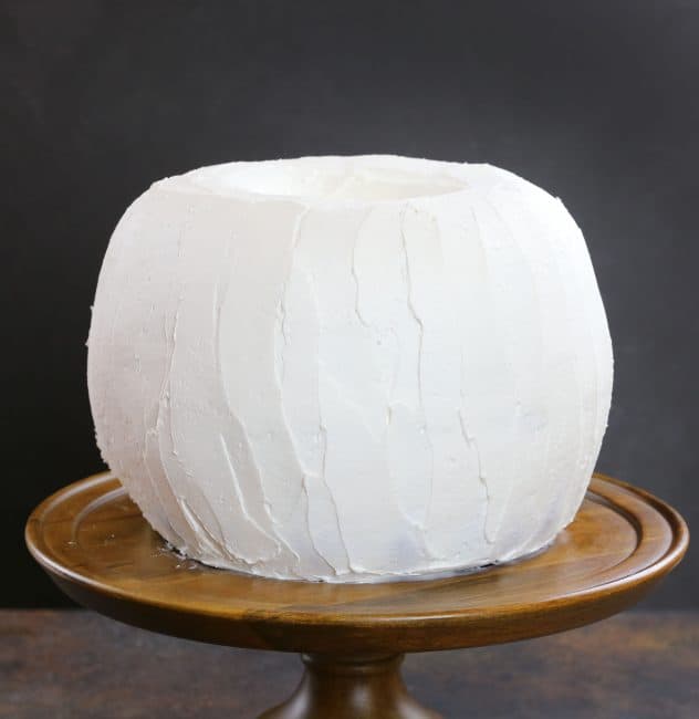 你的南瓜形状的怪奇物语蛋糕的“空白画布”!