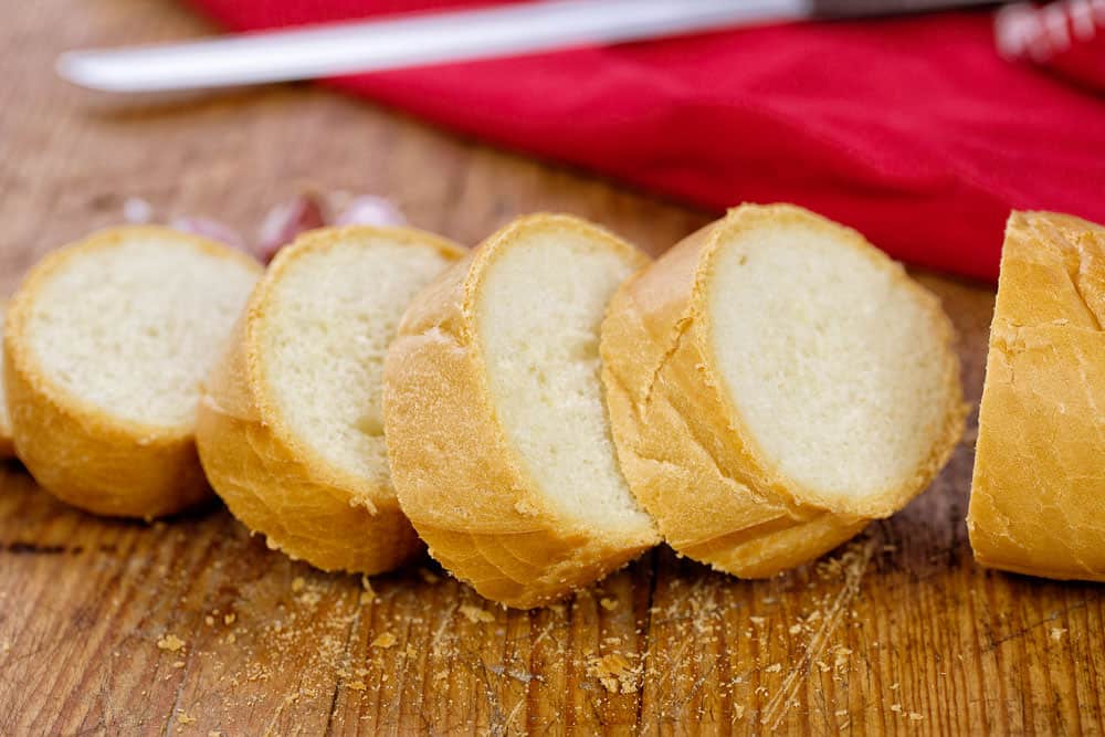 自制面包丁的法式面包