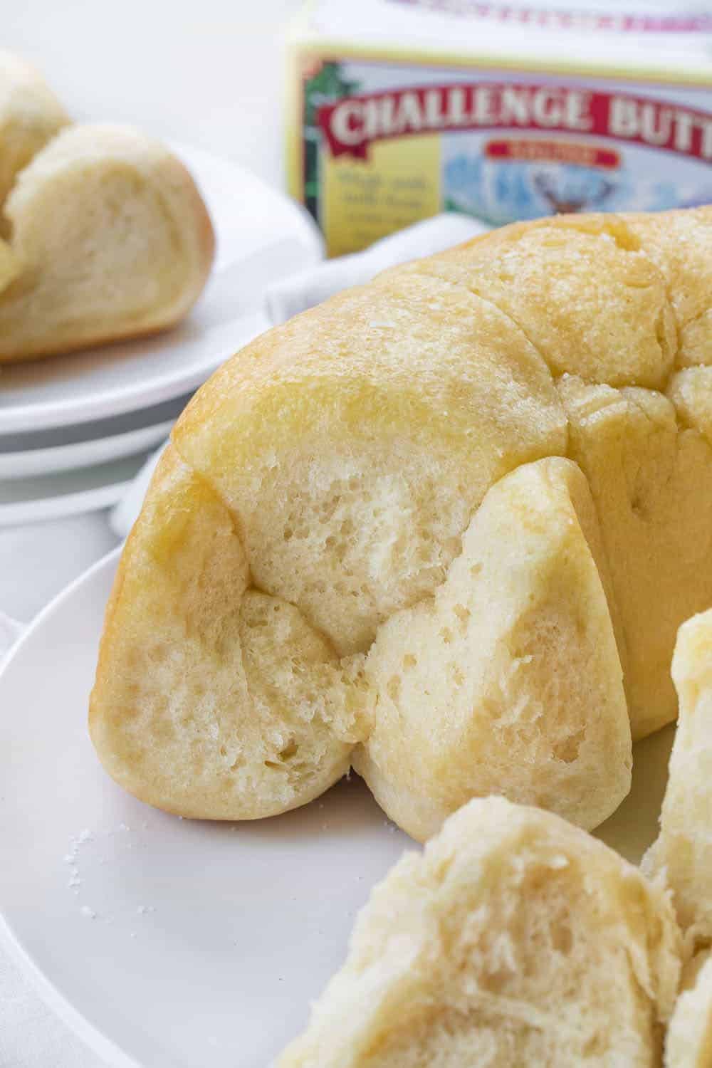 泡沫面包的配方是把面包片取出来放在里面，然后放在后面的盘子里