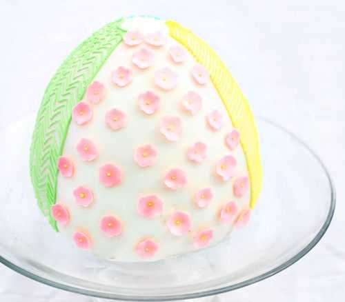 复活节彩蛋在蛋糕里面惊喜！